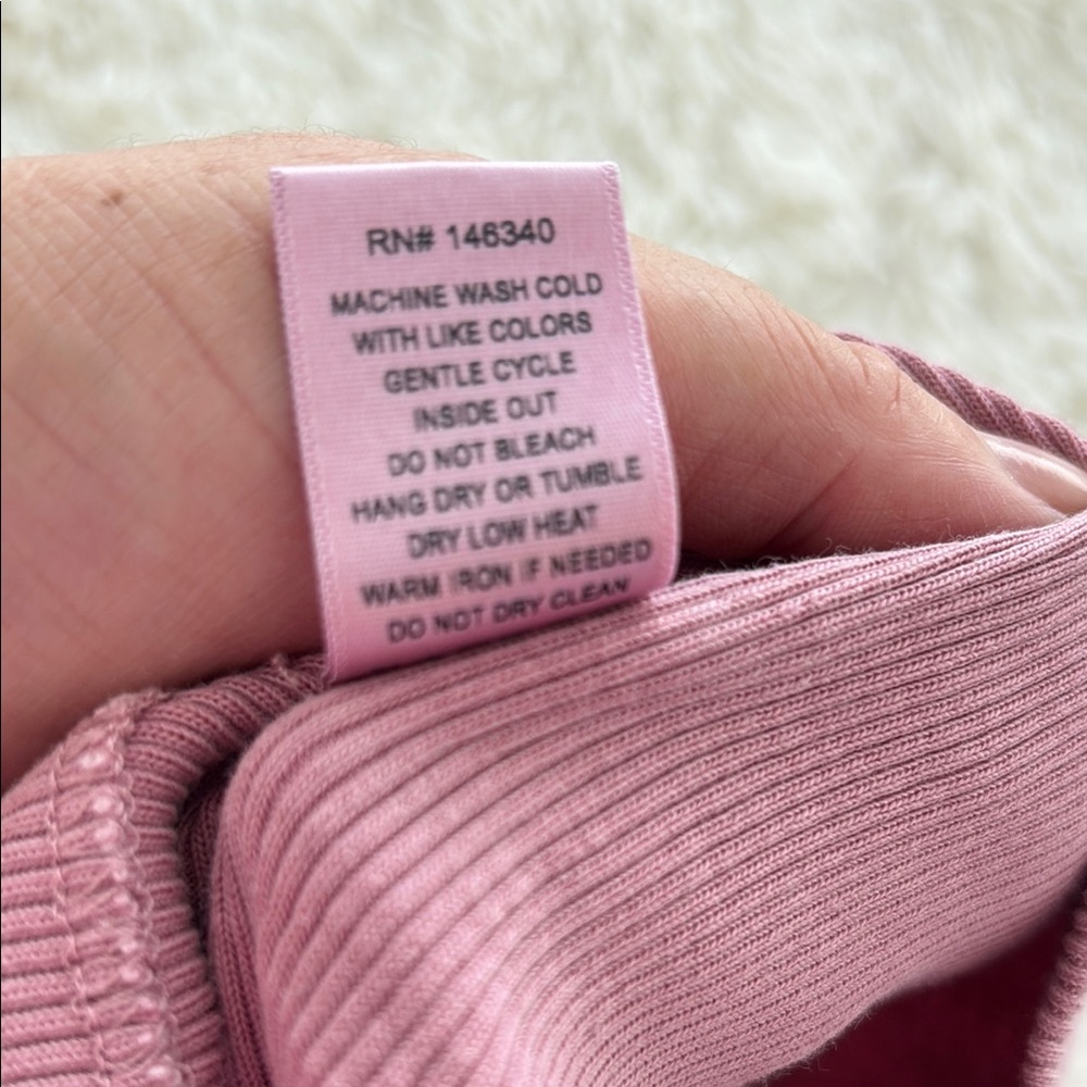 Pink Ribbed Tank Top - Picture 5 of 5
